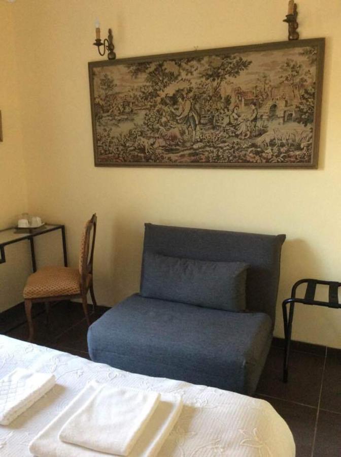Les Rocailles De La Reine Bed & Breakfast Lamonzie-Montastruc Bagian luar foto