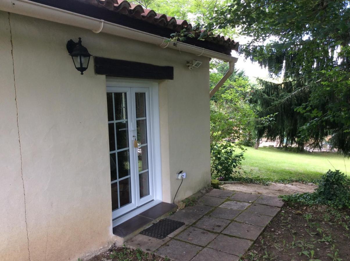 Les Rocailles De La Reine Bed & Breakfast Lamonzie-Montastruc Bagian luar foto
