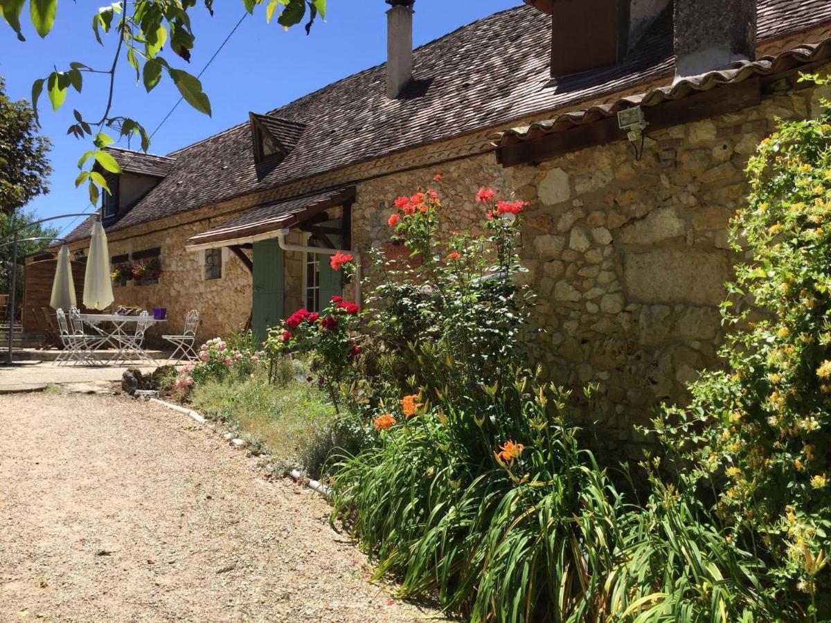 Les Rocailles De La Reine Bed & Breakfast Lamonzie-Montastruc Bagian luar foto